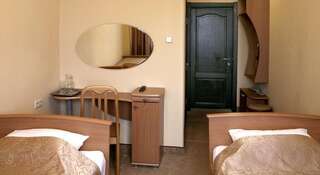 Гостиница Аир Артем Двухместный номер с 2 отдельными кроватями-2